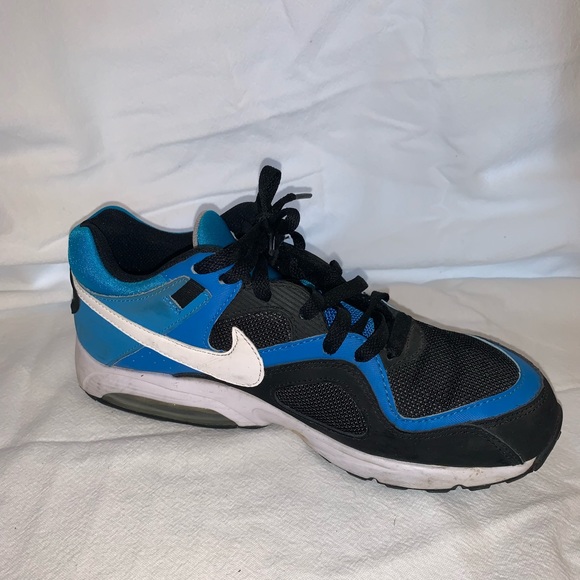 Nike Air Max (Unisex) - Picture 3 of 4